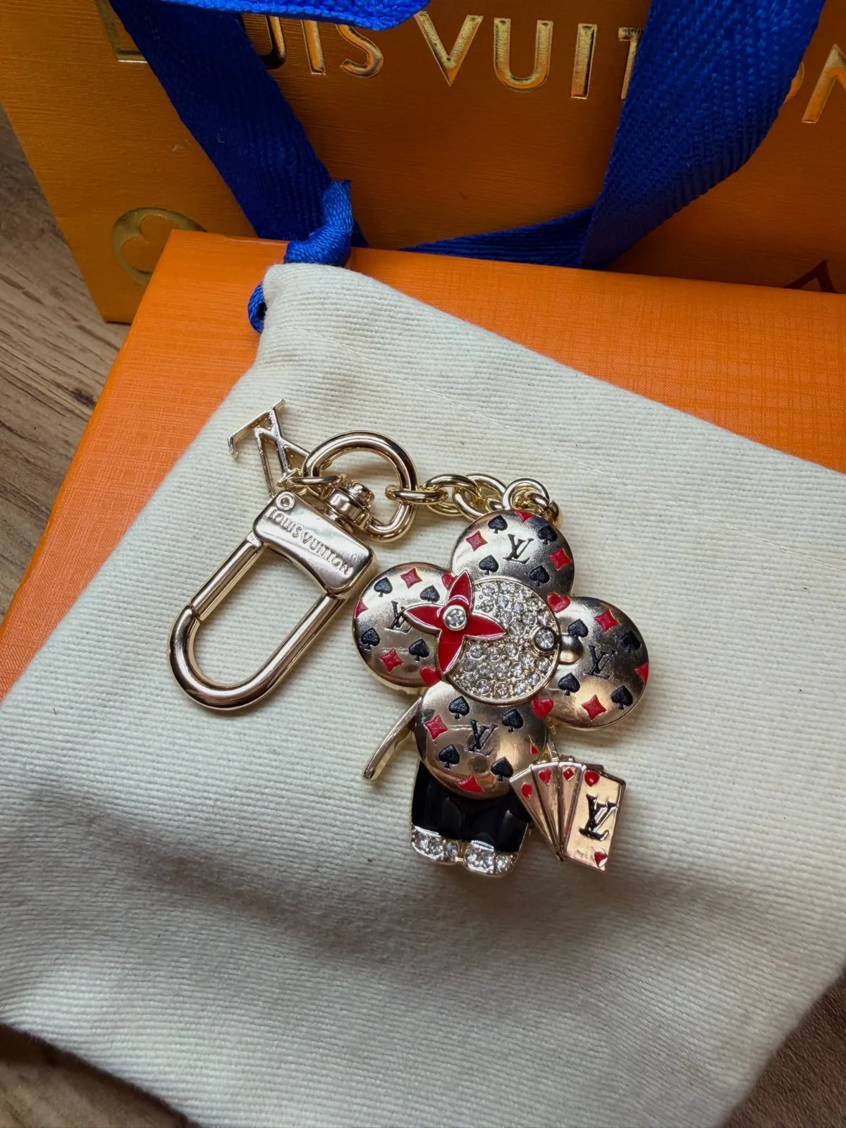 Bijou de sac Louis Vuitton Porte-clefs Vivienne Game On – Louis Vuitton – taille Taille unique 3