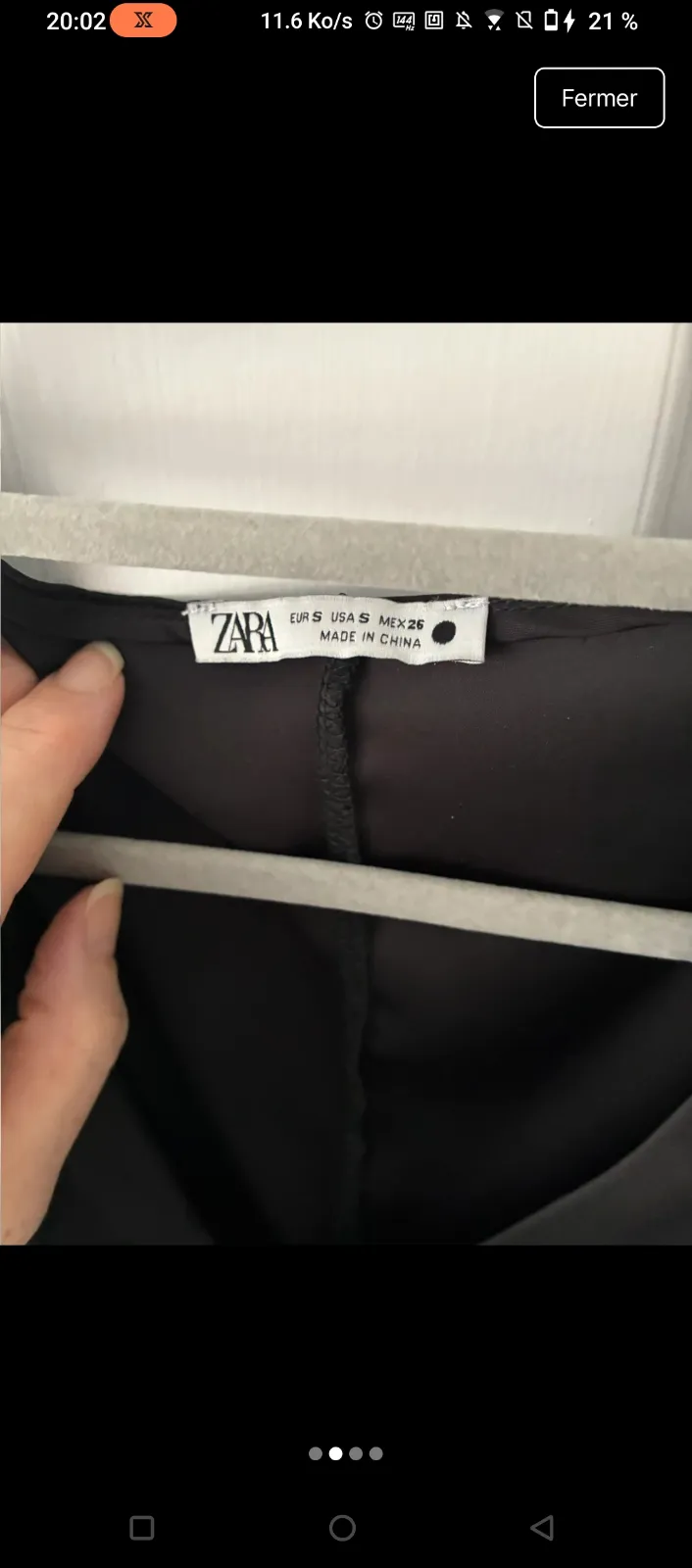 Blouse noire col cache-cœur manches courtes 4