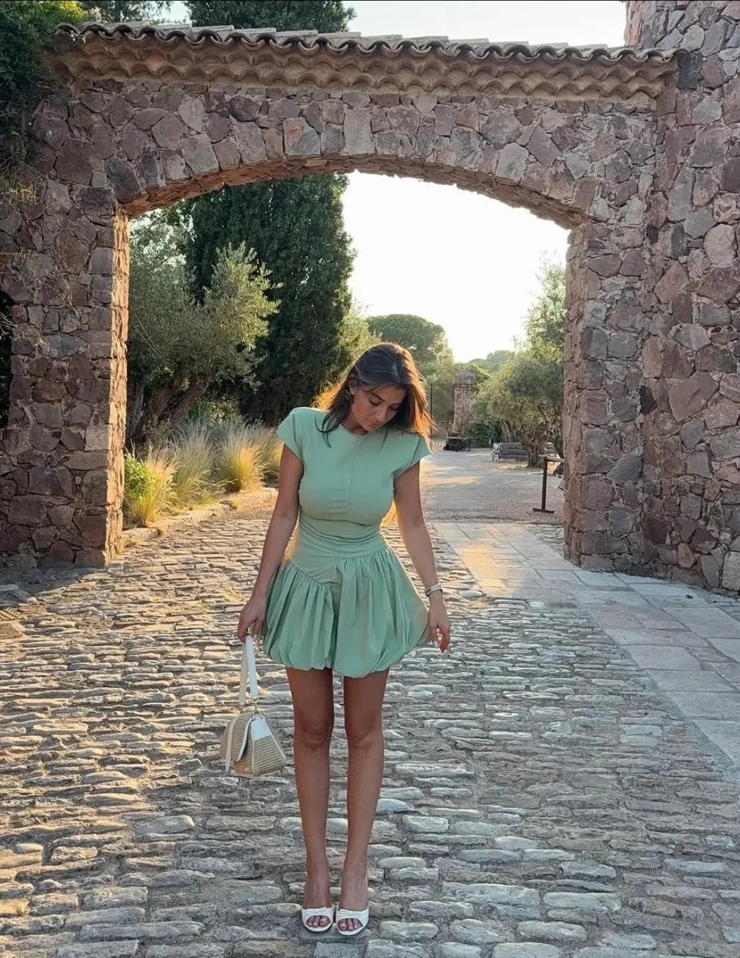 Green Short Sleeve Dress with Waist Tie 3