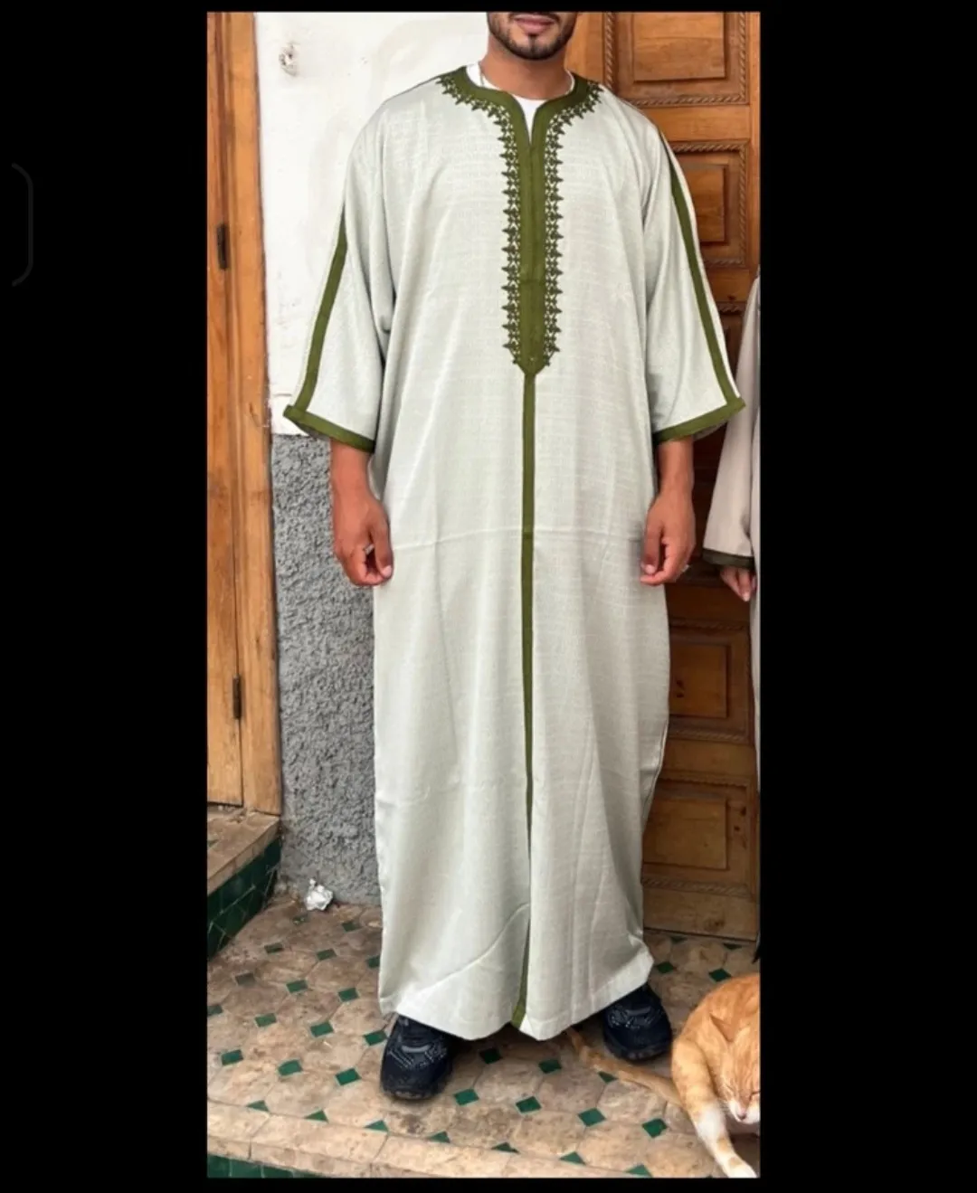 Gandoura traditionnelle blanche broderie verte 2