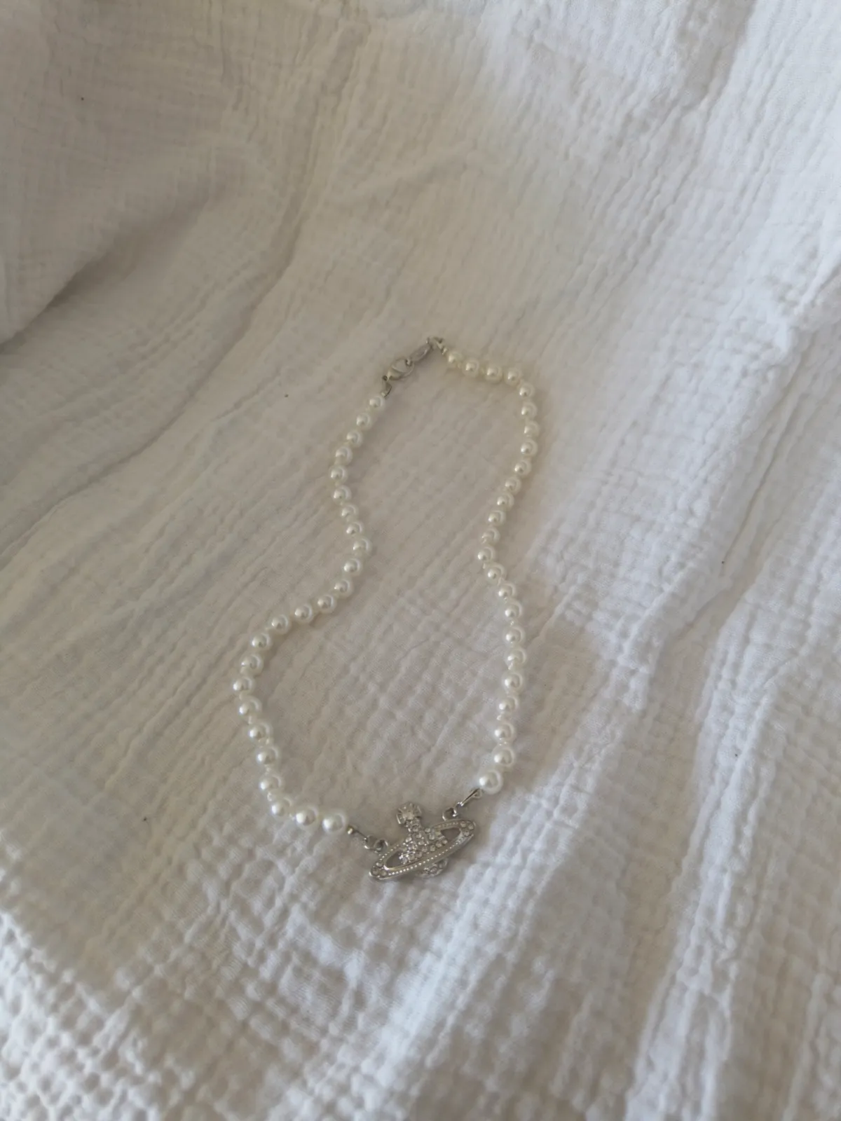 Collier Vivienne Westwood en perle 9 – Vivienne Westwood 7