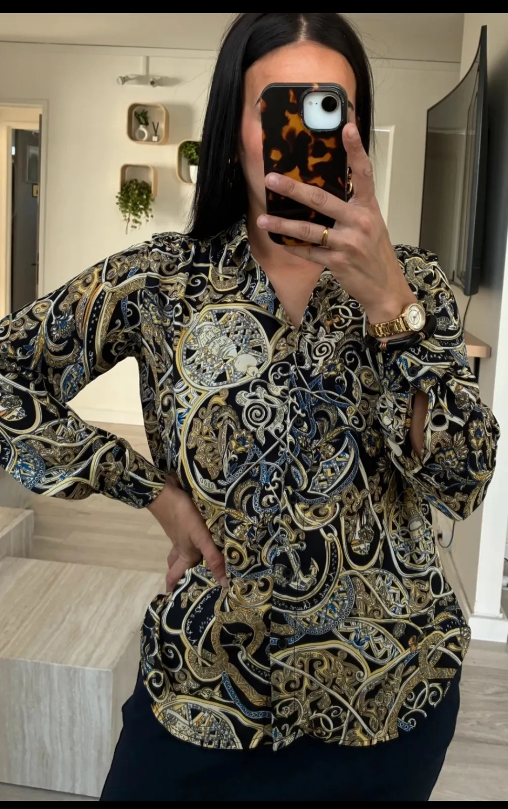 Chemise Sandro noire motifs cachemire manches longues