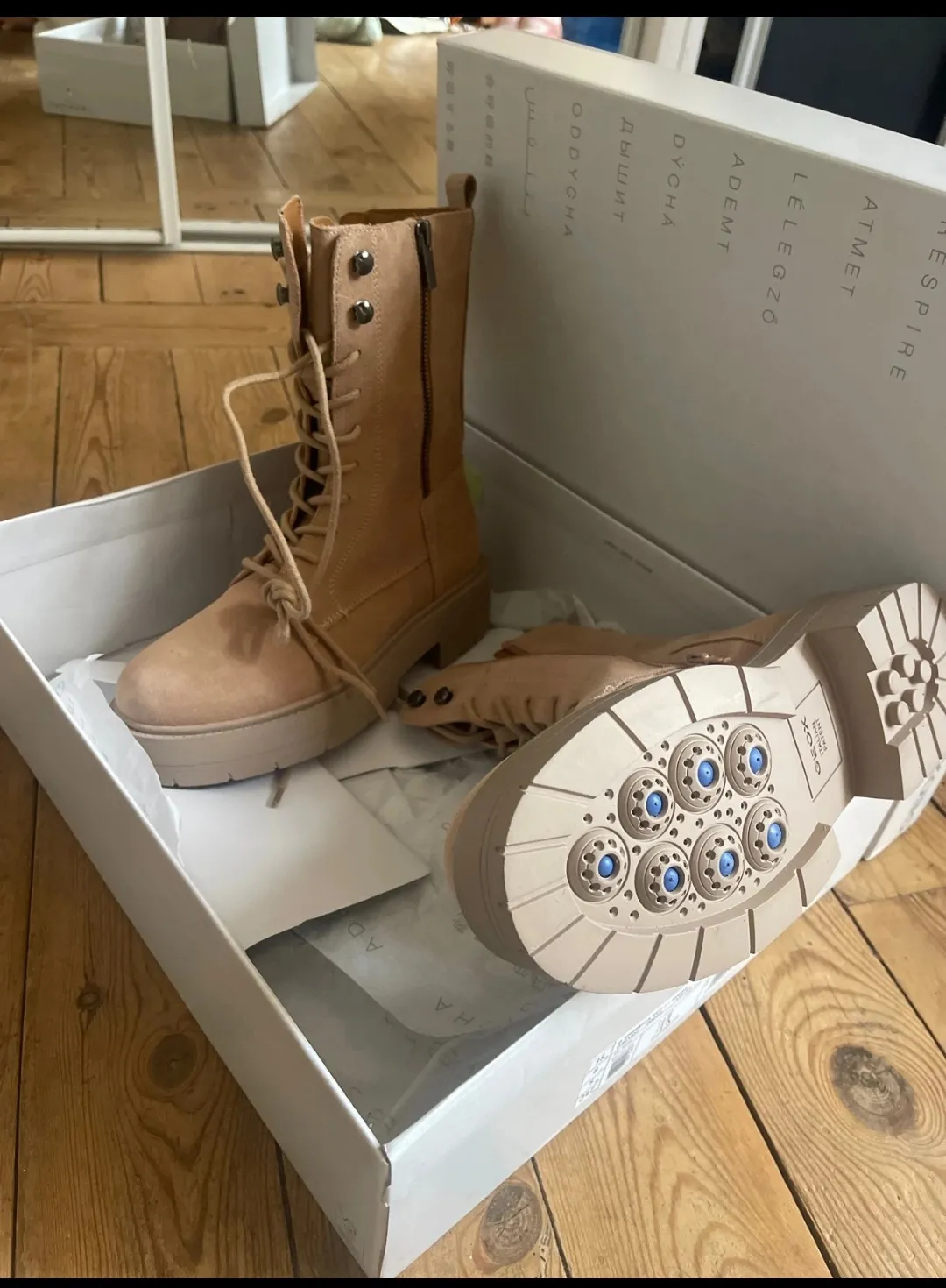Bottines montantes Geox beige 3