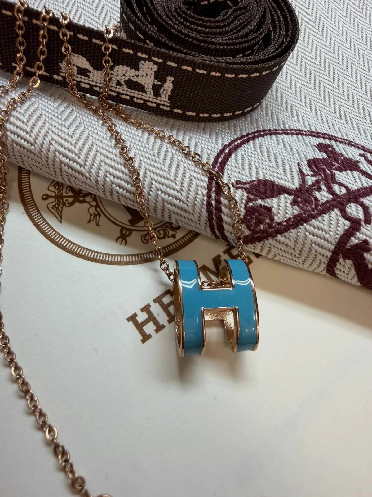 Collier pendentif Hermès Pop H bleu turquoise – Hermès – taille Taille unique 2