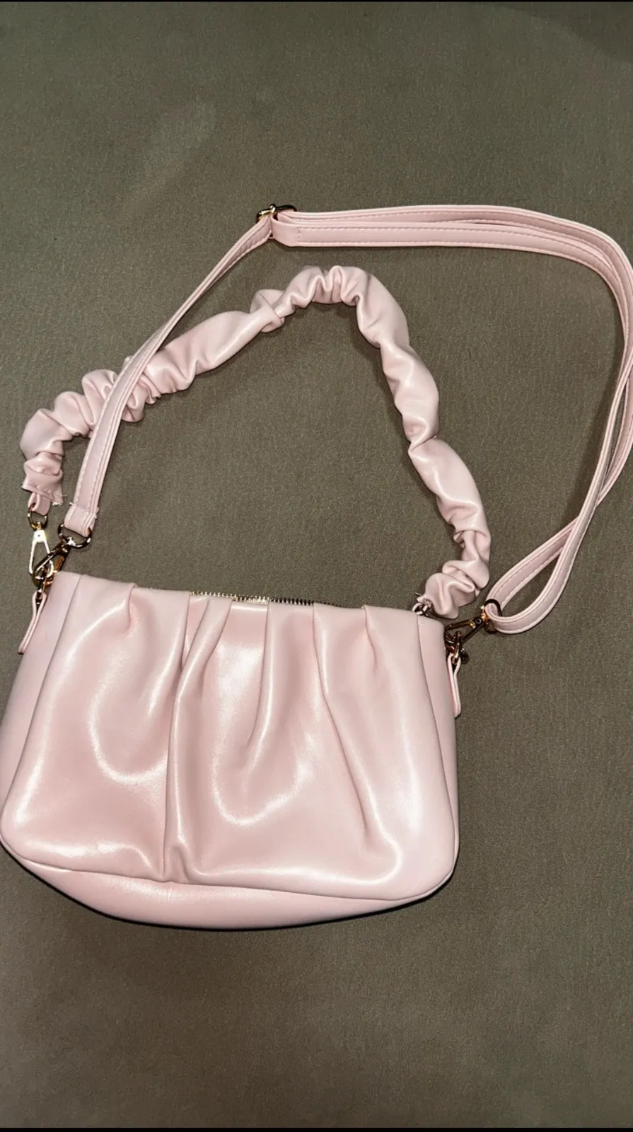 Sac à main froncé rose poudré 4