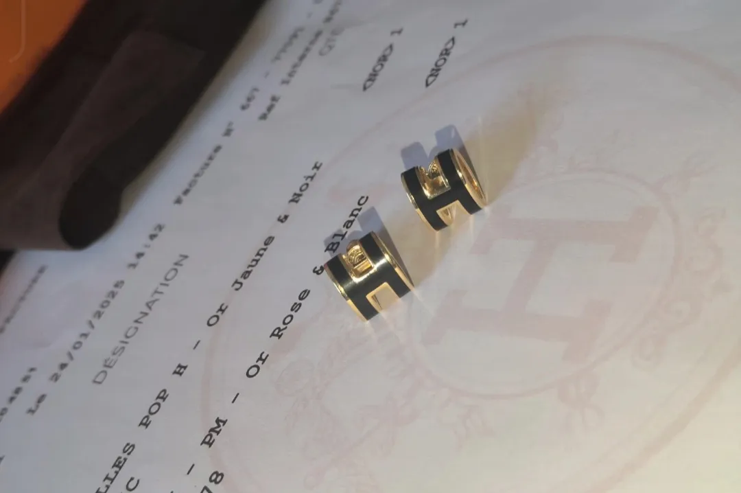 Boucles d'oreilles Hermès H dorées Pop H 3