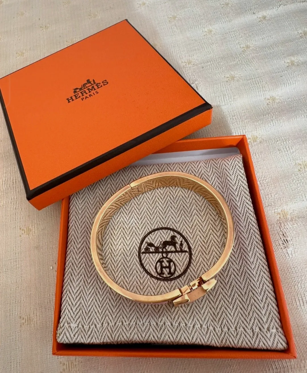 Bracelet Hermès Clic H émail rose en GM  – Hermès – taille Taille unique 6