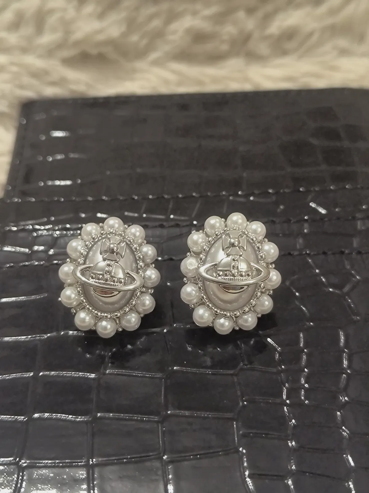 Boucles d'oreilles orbe et perles Vivienne Westwood – Vivienne Westwood – taille Taille unique 2