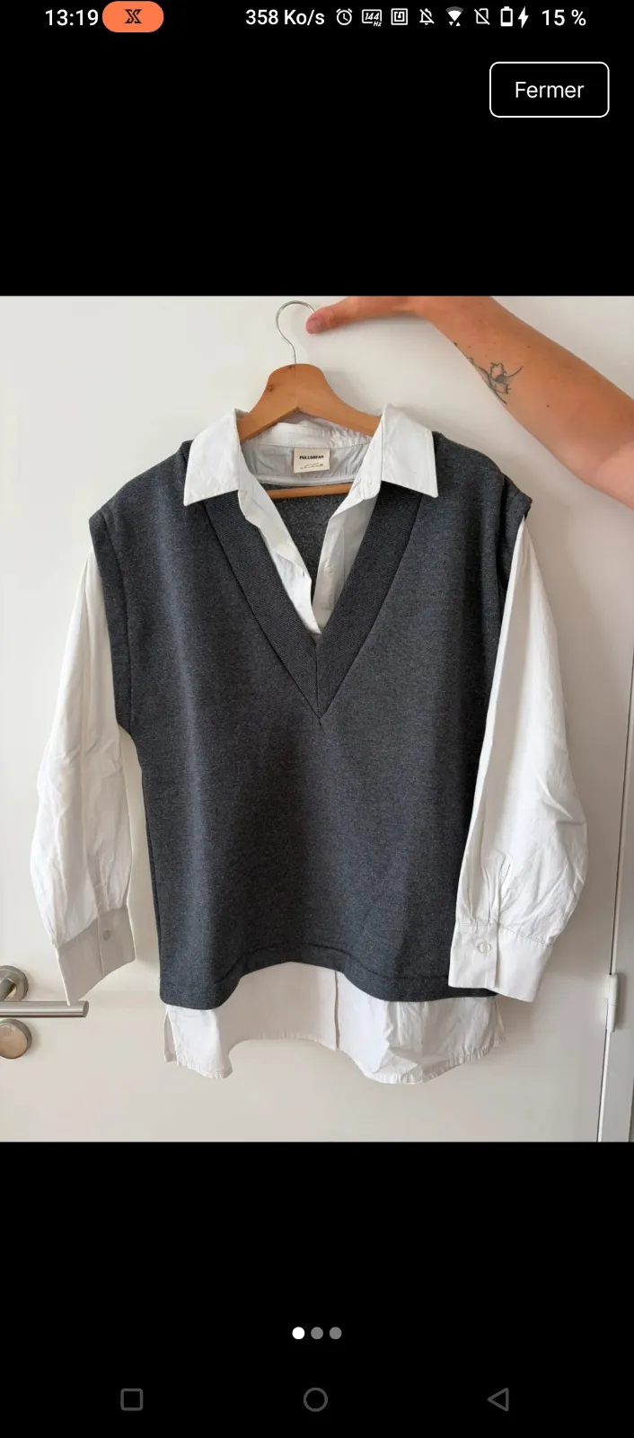 Gilet sans manches gris chemise blanche 4