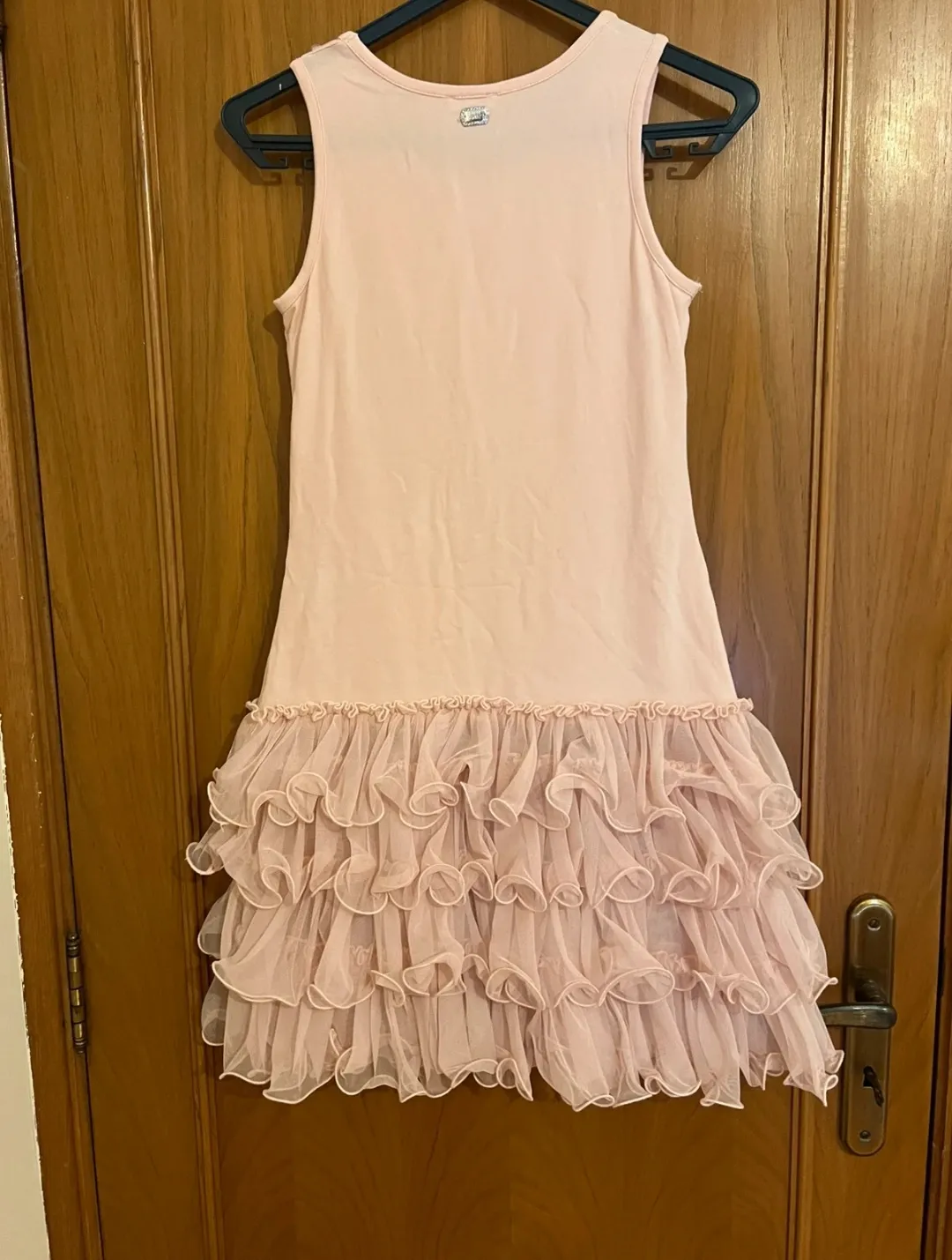 Robe rose poudré volants perles enfant 4