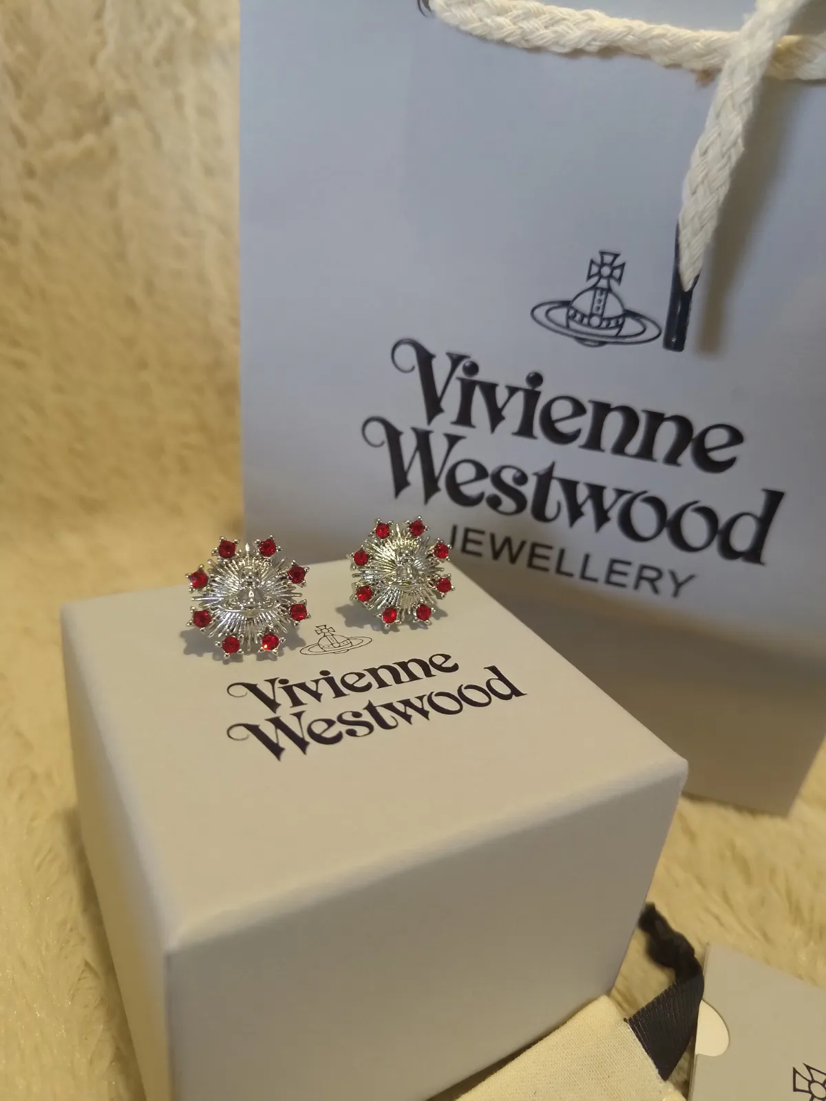 Boucles d'oreilles Vivienne Westwood strass 2