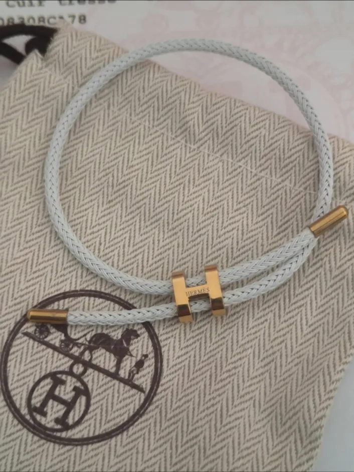 Bracelet Hermès Tournis Tresse en Cuir Blanc – Hermès 4