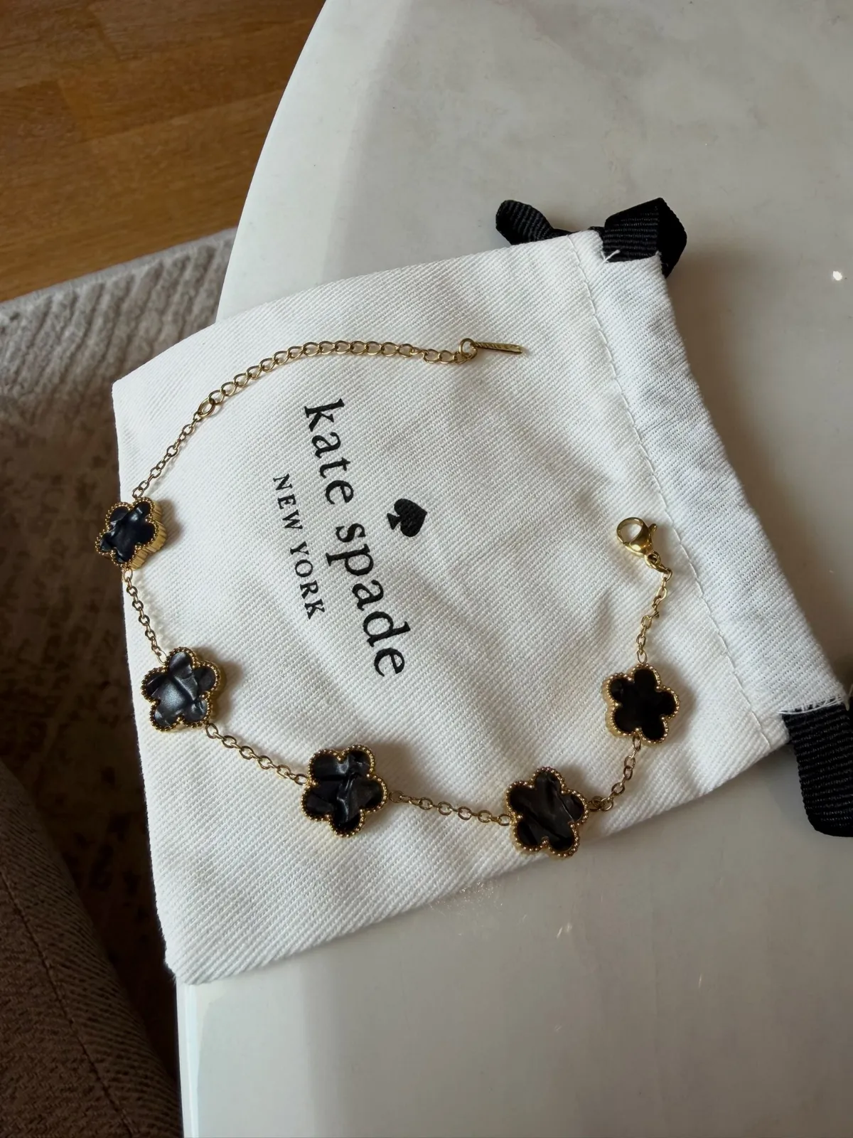Collier Kate Spade doré trèfles noirs – Kate Spade – taille Taille unique 6