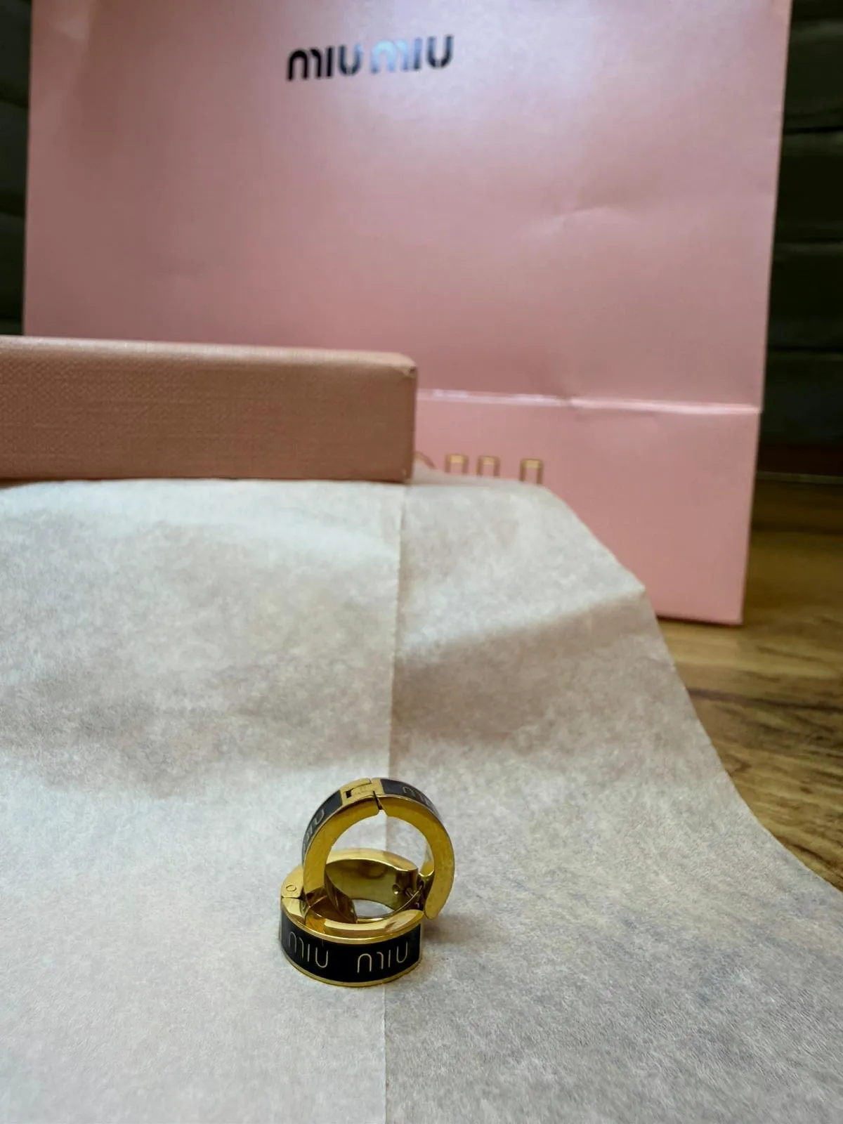 Boucles d'oreilles créoles Miu Miu dorees et noires – Miu Miu – taille Taille unique 7