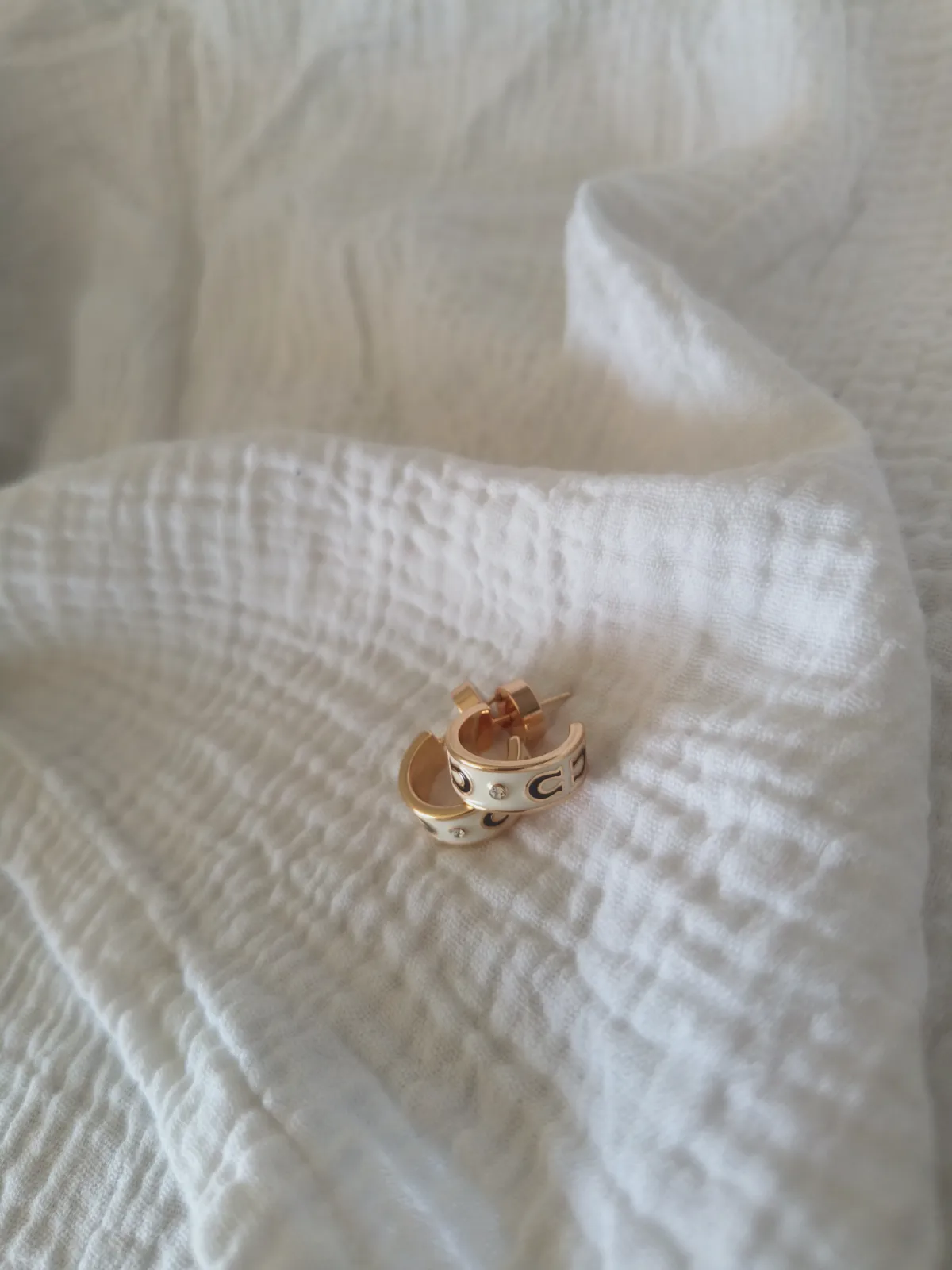 Boucles d'oreilles Vivienne Westwood neuves  – Coach 4
