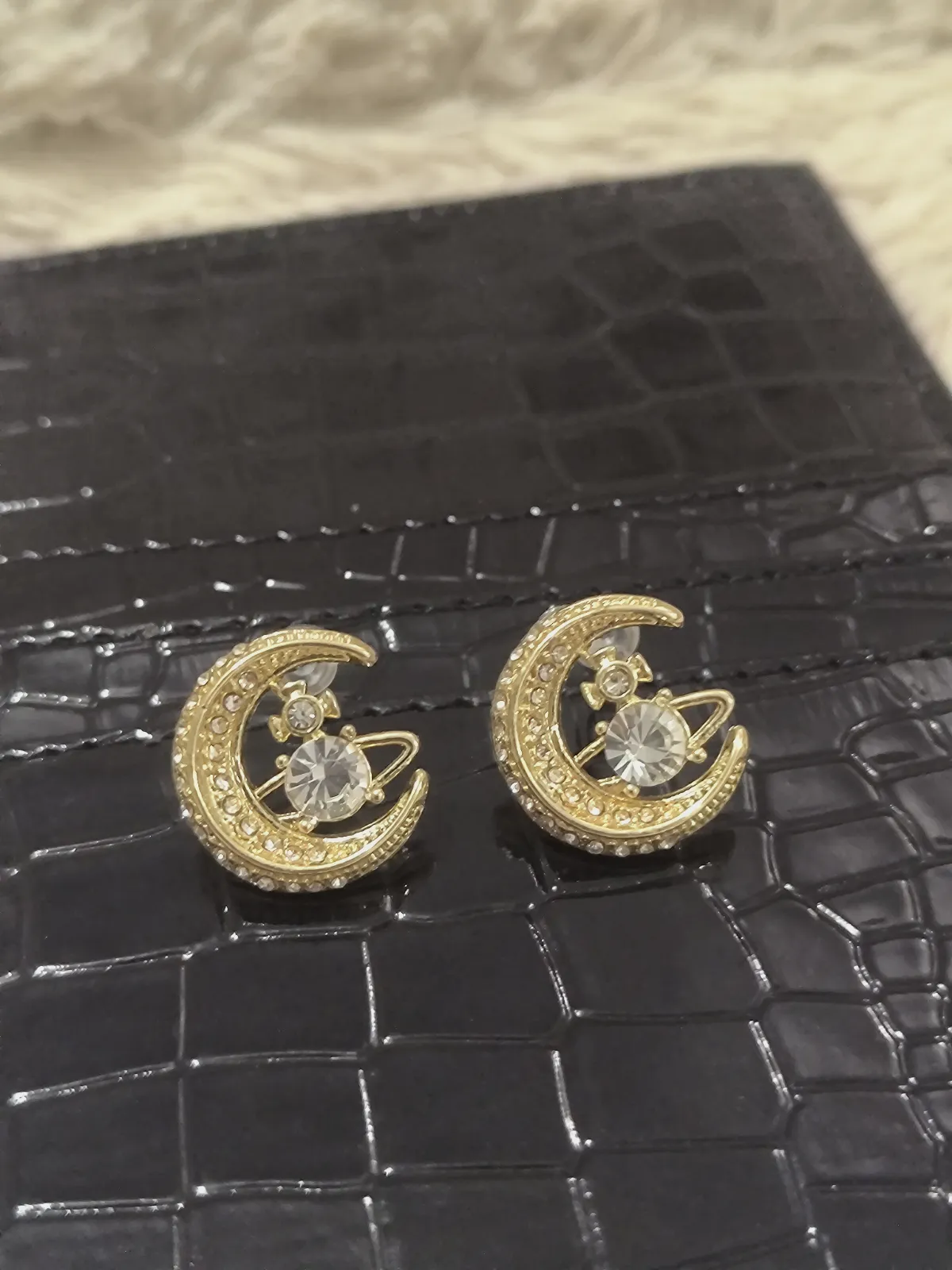 Boucles d'oreilles croissant de lune dorées – Vivienne Westwood – taille Taille unique 2