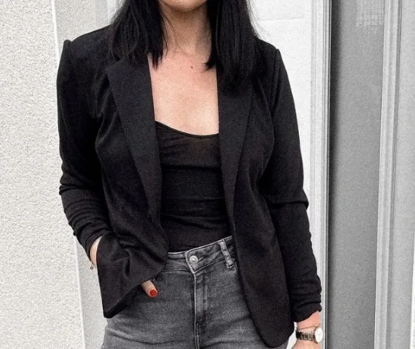 Blazer noir classique femme 3