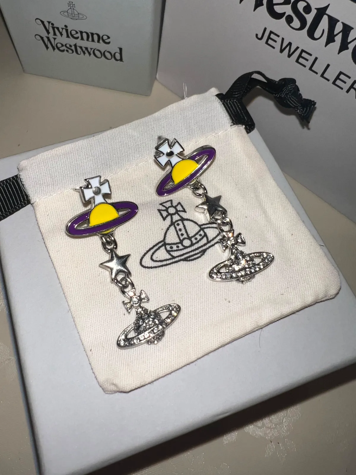 Boucles d'oreilles Vivienne Westwood Planète 7