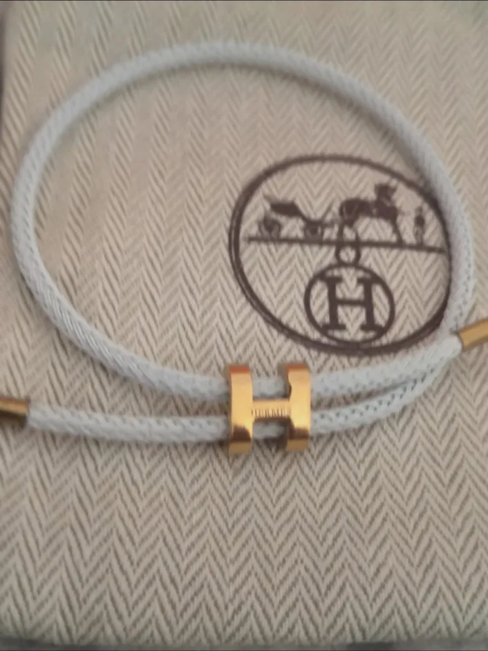 Bracelet Hermès Tournis Tresse en Cuir Blanc – Hermès 3