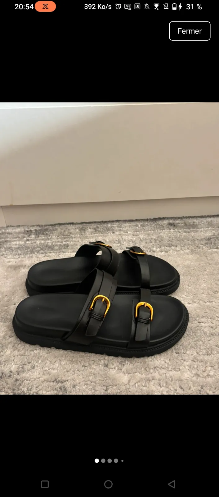 Sandales noires boucles dorées 6