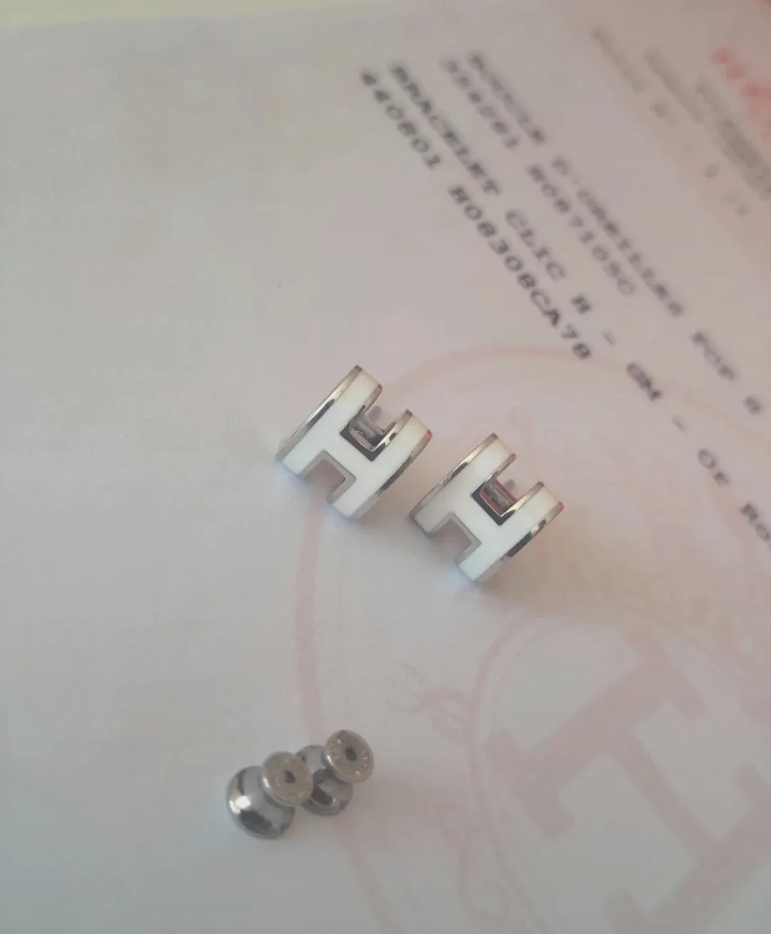 Boucles d'oreilles Hermès Pop H blanc et argent – Hermès – taille Taille unique 2