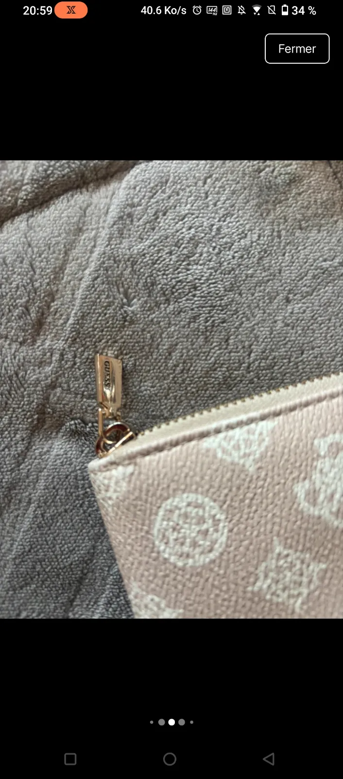 Portefeuille Guess beige motif logo 8