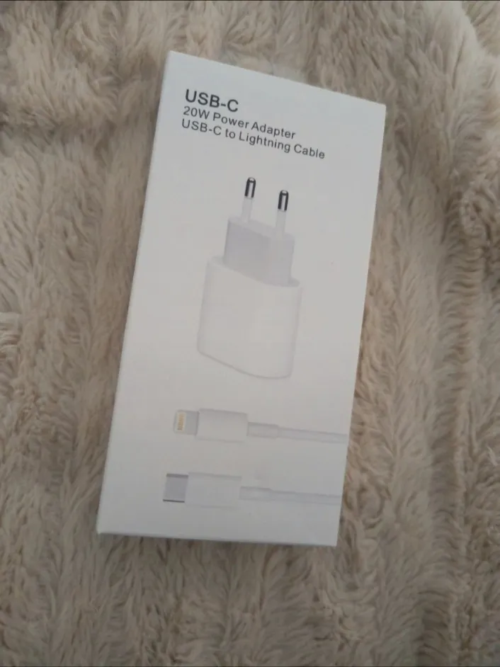 Chargeur Apple USB-C 20W avec câble Lightning – Apple – taille S 2