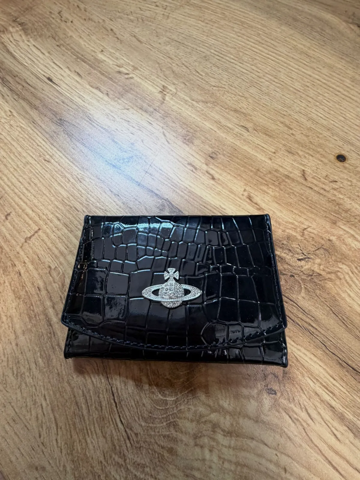 Portefeuille Vivienne Westwood effet crocodile noir – Vivienne Westwood – taille Taille unique 8