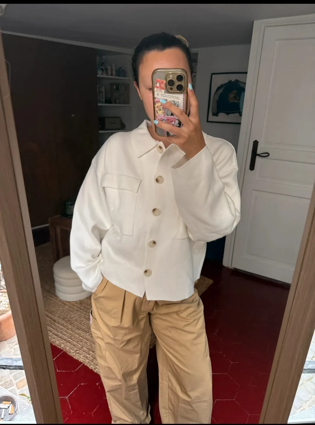 Chemise blanche boutonnée manches longues