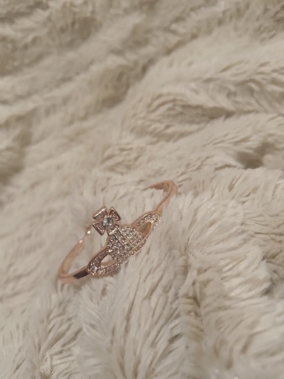 Bracelet jonc Vivienne Westwood or rose avec strass – Vivienne Westwood – taille Taille unique 3