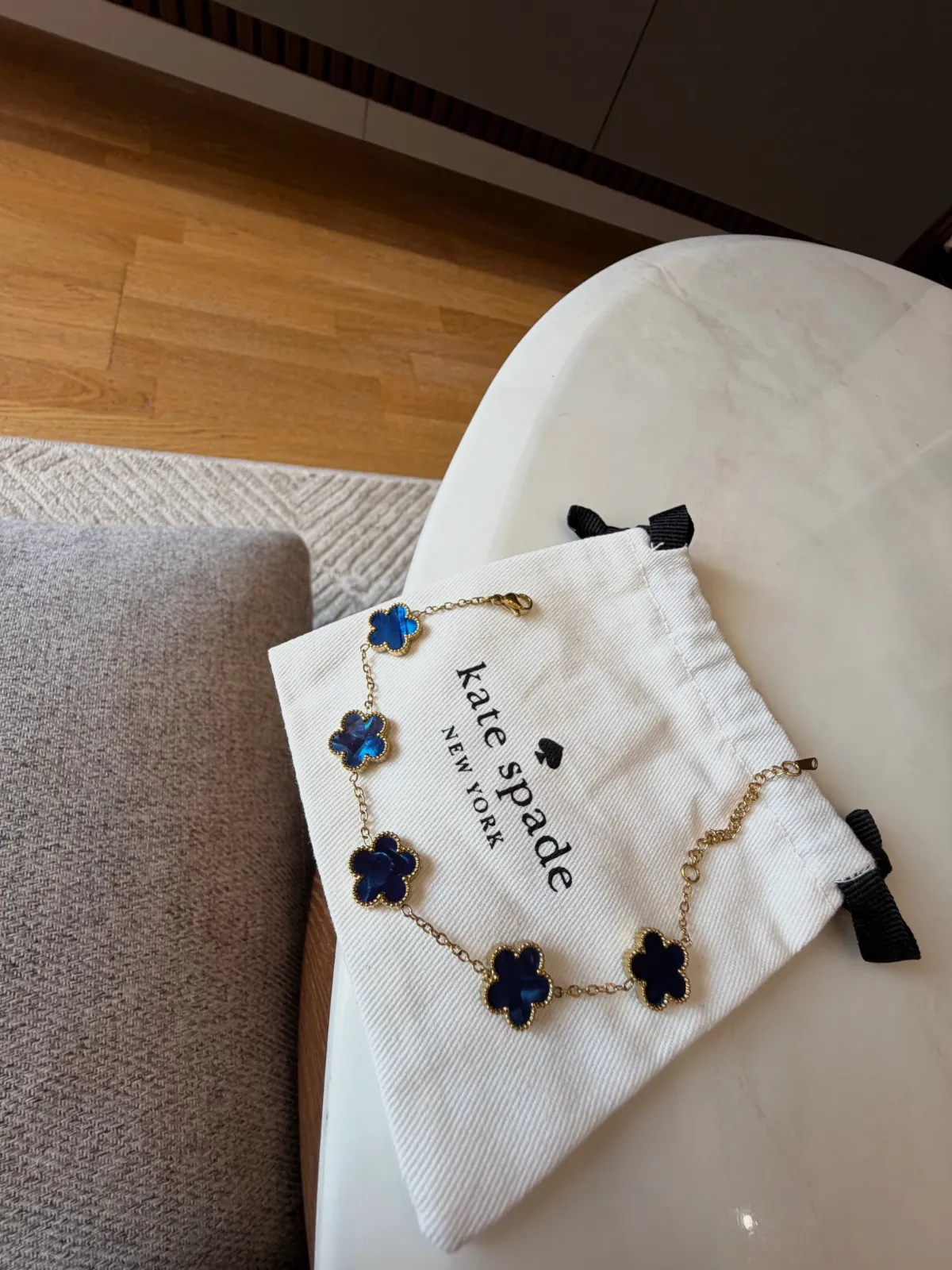 Bracelet Kate Spade motif fleurs bleues – kate spade – taille Taille unique 5