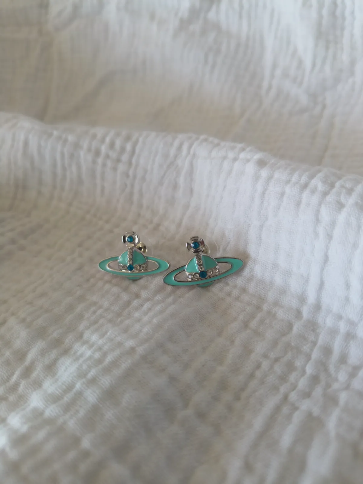 Boucles d'oreilles Vivienne Westwood neuves – Vivienne Westwood – taille Taille unique 2