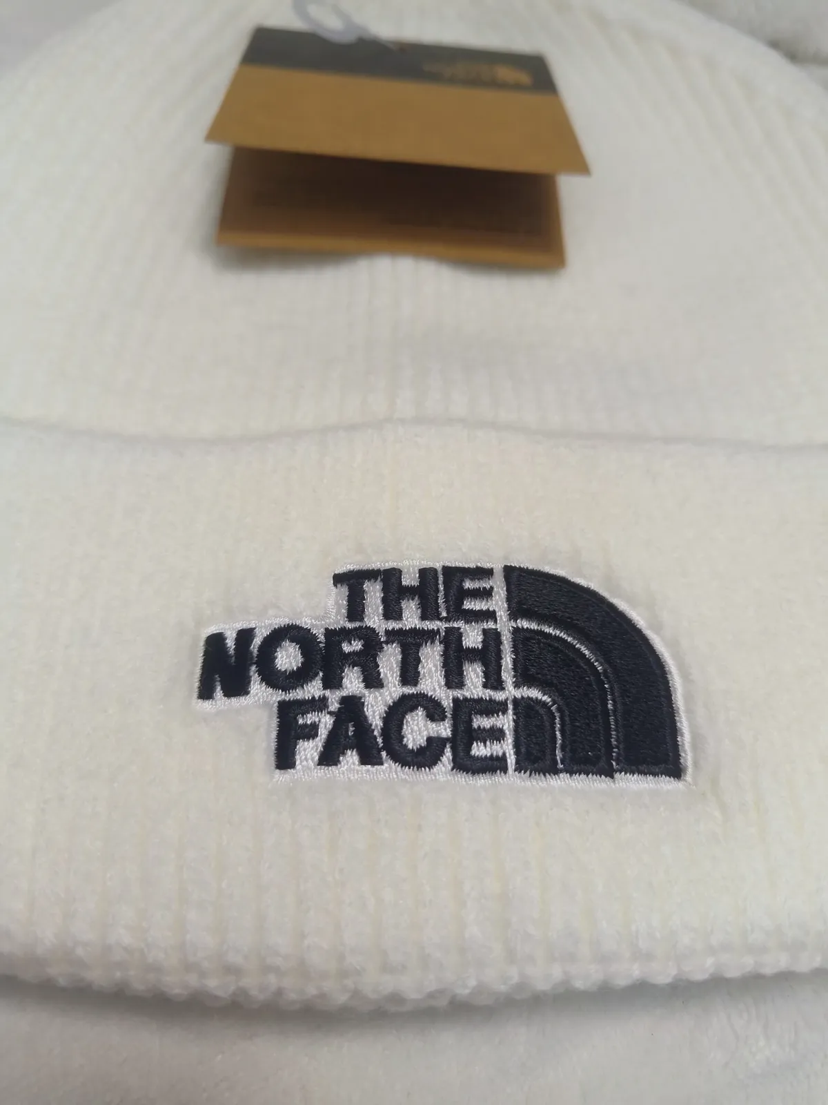 Bonnet blanc The North Face avec étiquette – The North Face – taille Taille unique 3