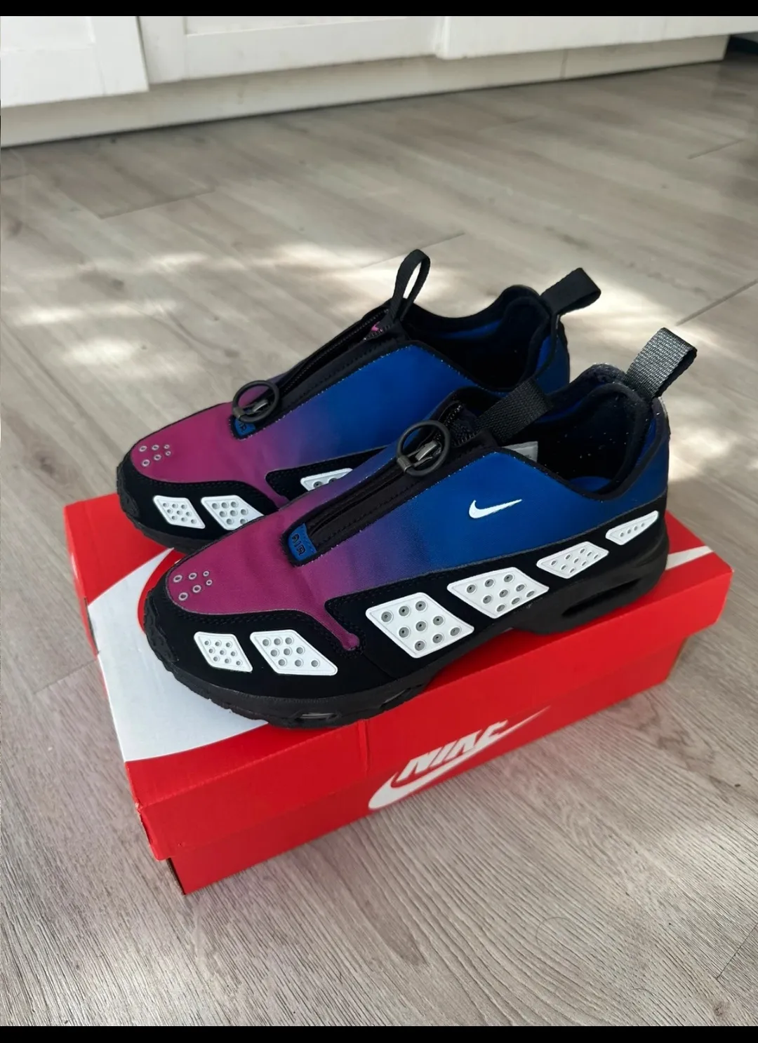 Nike baskets bleu noir rose enfant 2