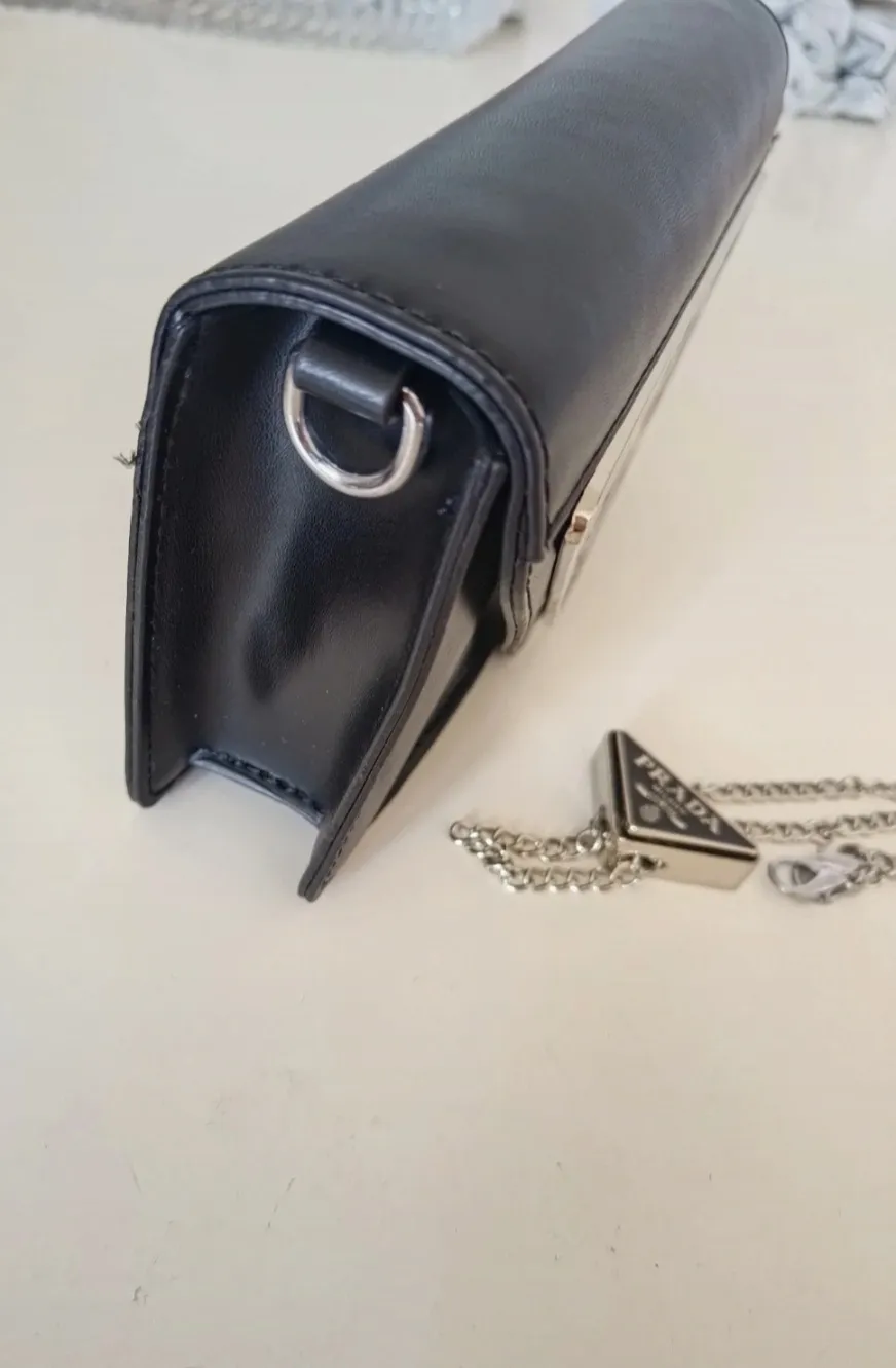 Portefeuille Prada Milano noir chaîne 6