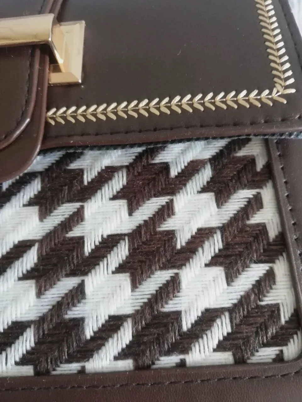 Sac à main marron motif pied-de-poule – Sans marque – taille Taille unique 3
