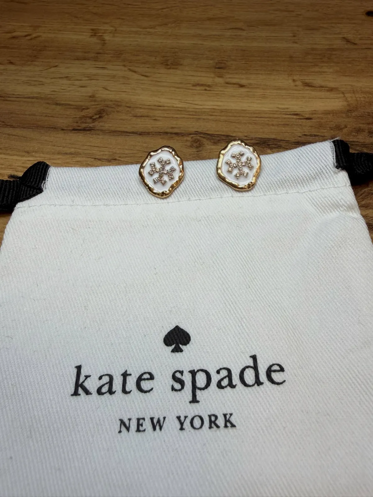 Boucles d'oreilles Kate Spade puces dorées – Kate Spade – taille Taille unique 4