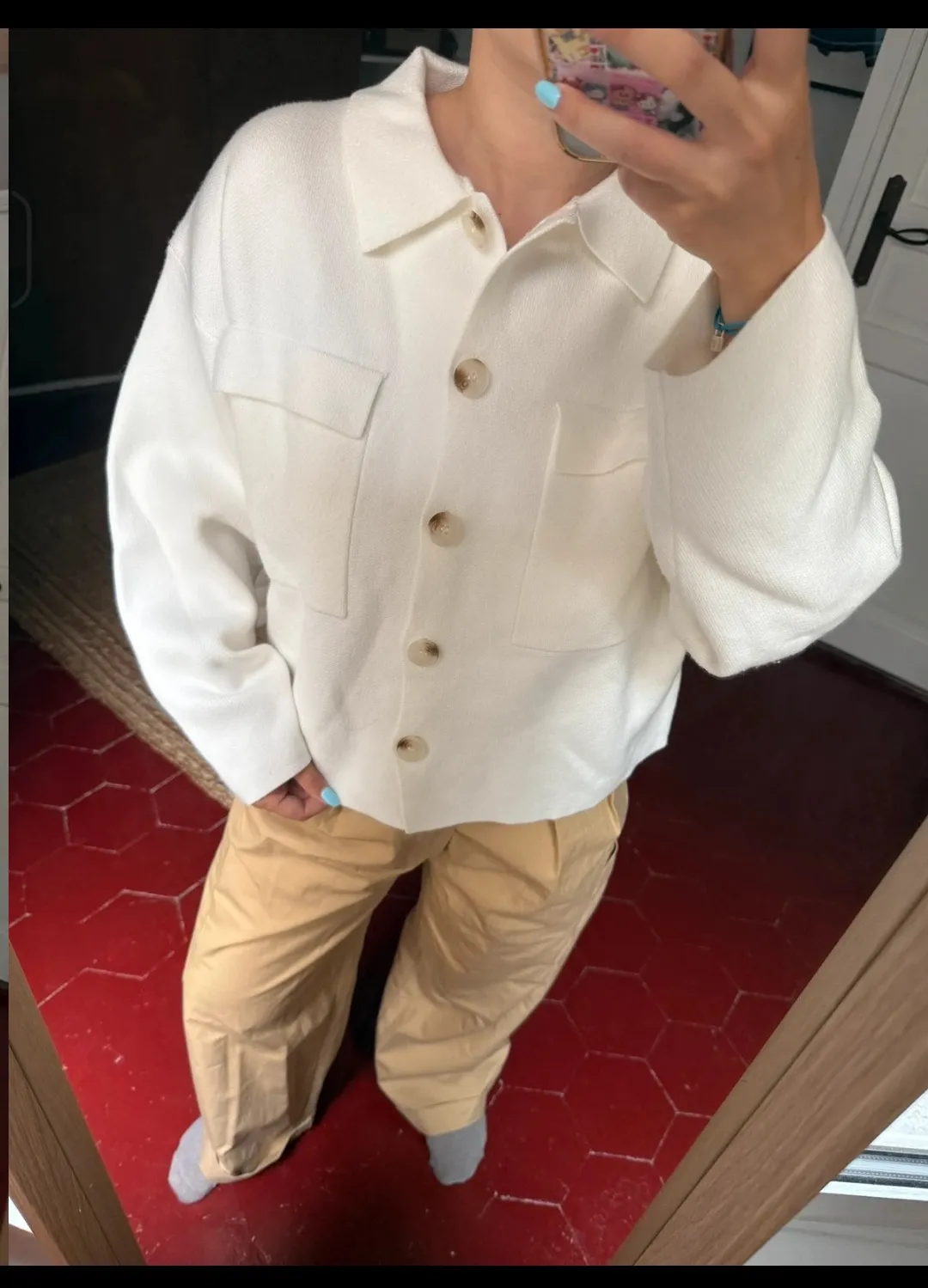 Chemise blanche boutonnée manches longues 3