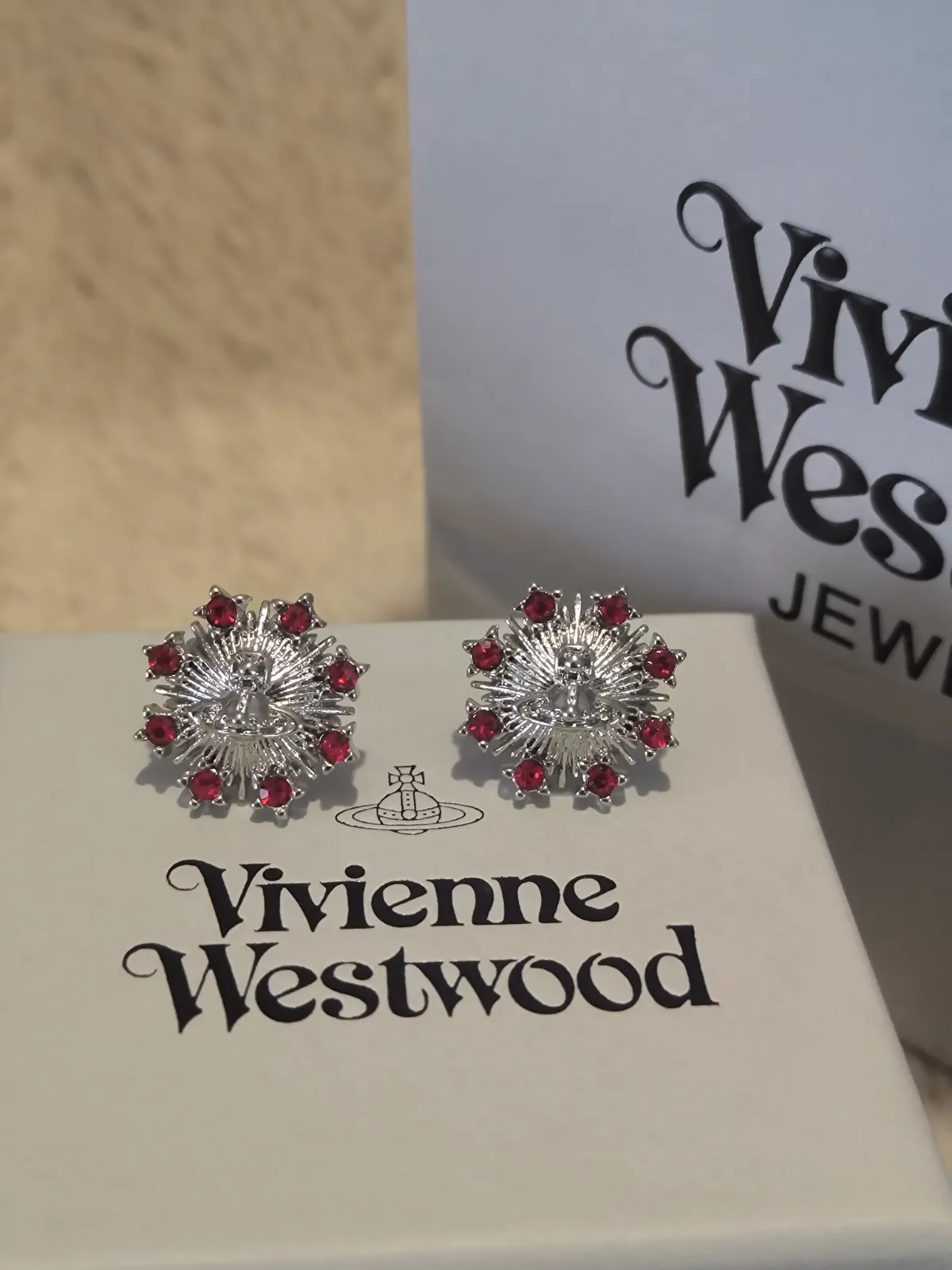 Boucles d'oreilles Vivienne Westwood strass 3