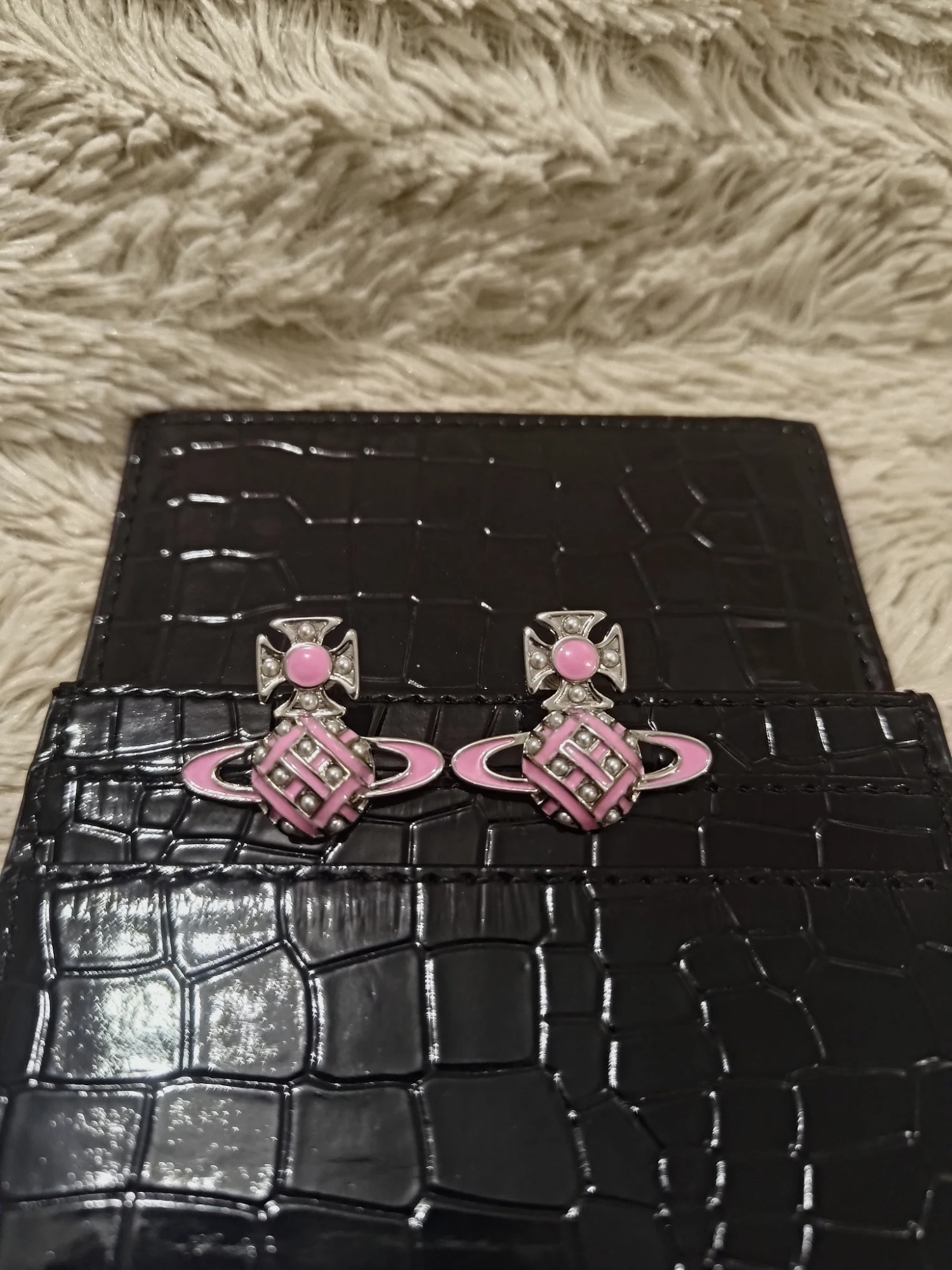 Boucles d'oreilles Vivienne Westwood orbe rose