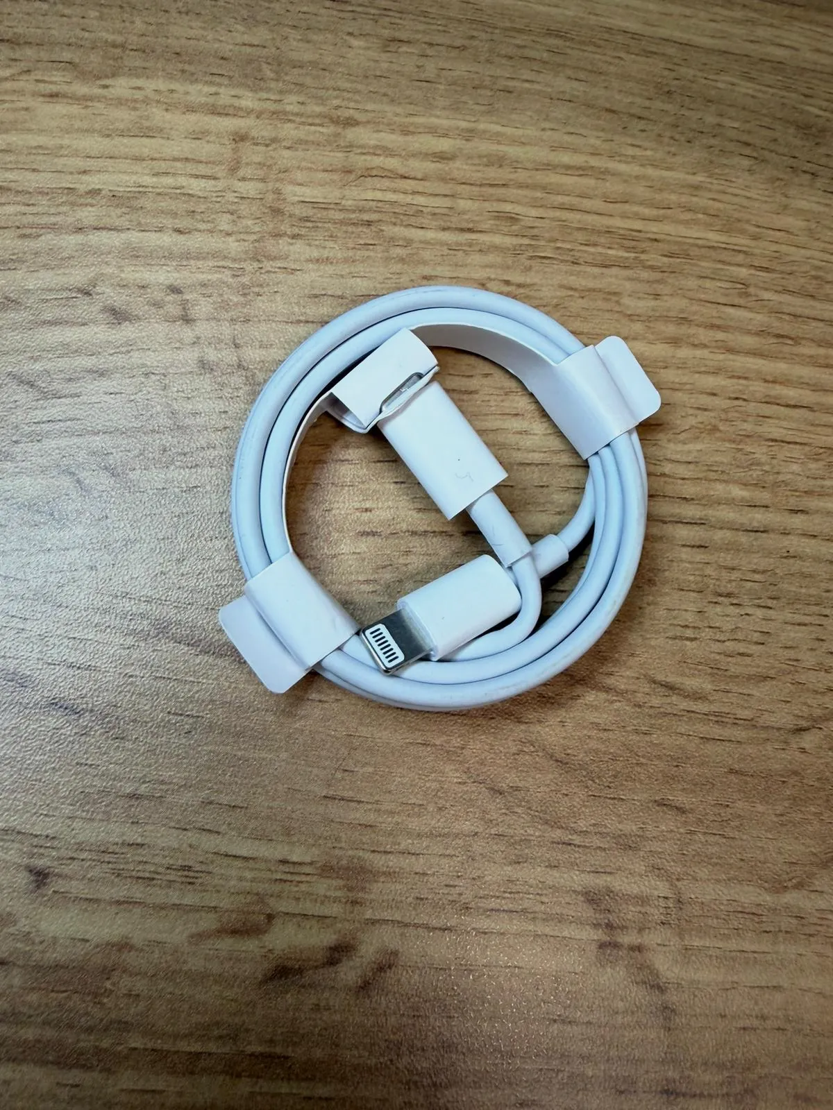 Câble de charge Lightning vers USB blanc – Apple 4