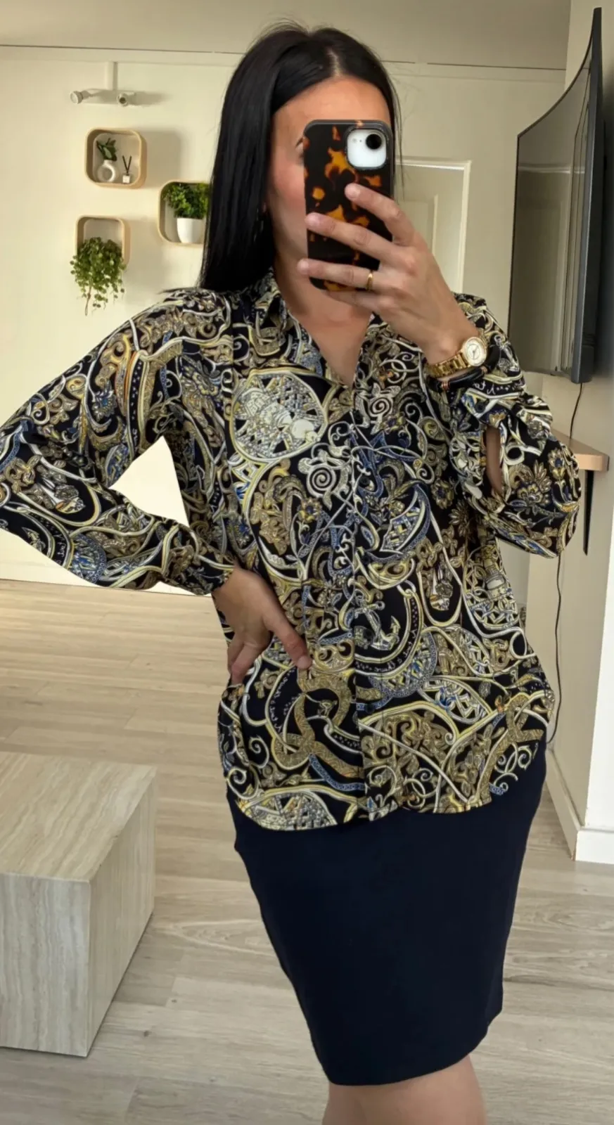 Chemise motif paisley noir et or 3