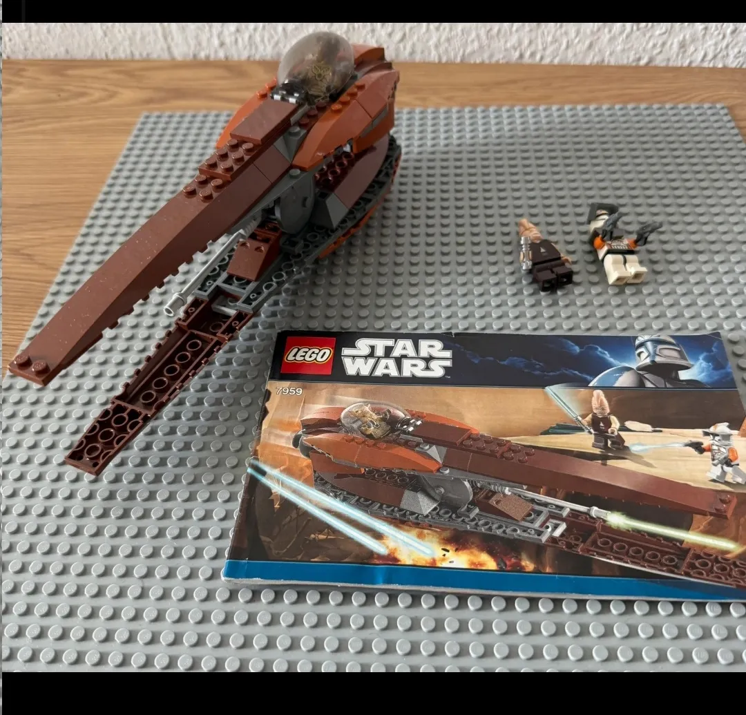 LEGO Star Wars 9259 Vaisseau Anakin 2