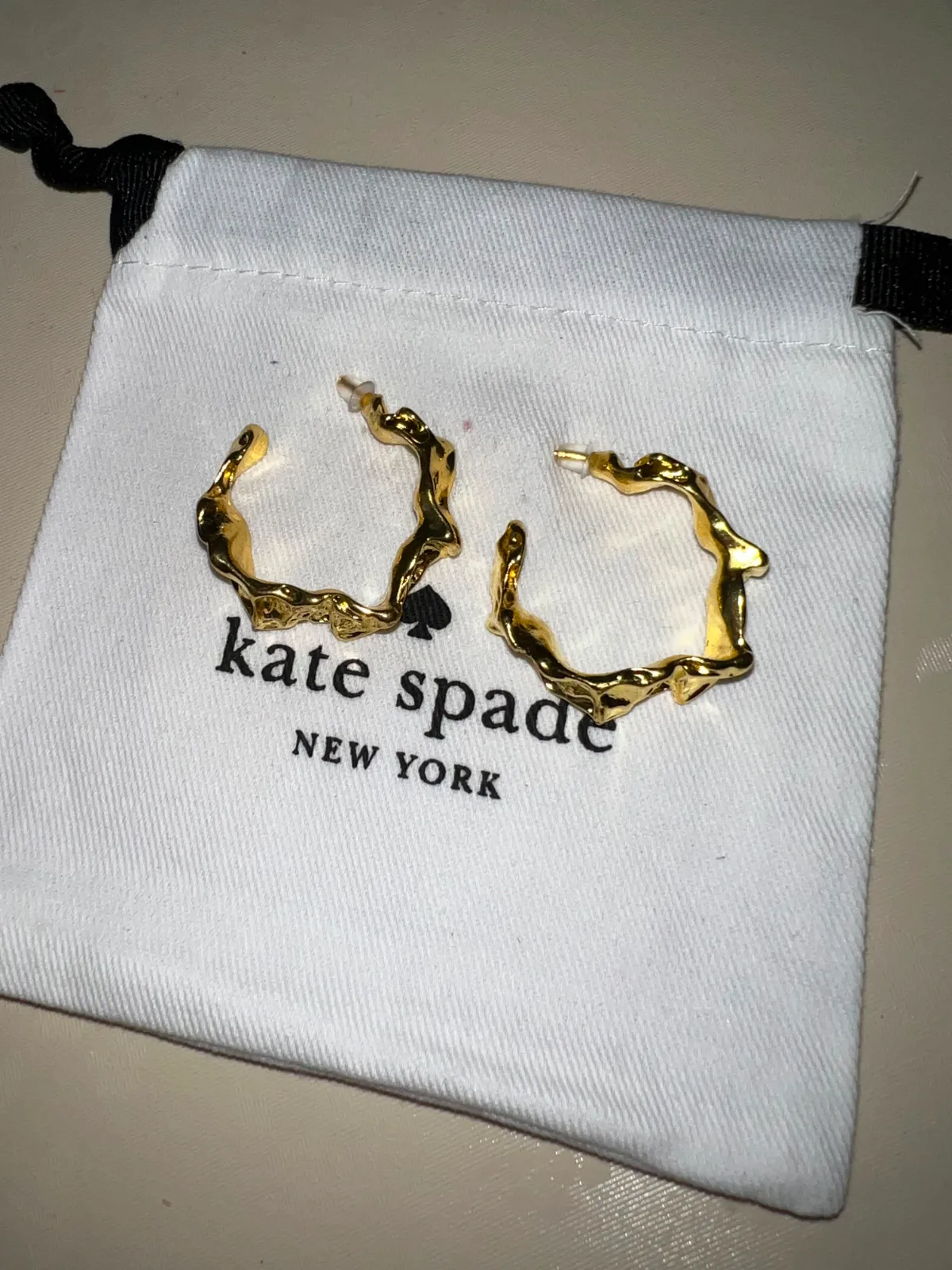 Boucles d'oreilles Kate Spade New York dorées 8
