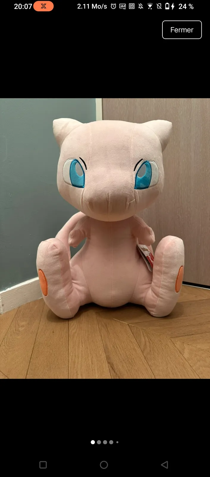 Peluche Mew Pokémon rose et blanche 5