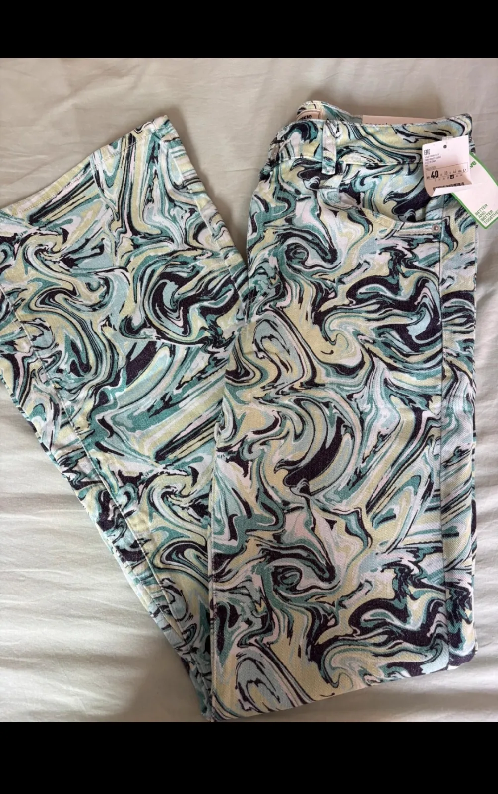 Pantalon fluide motif marbré bleu vert