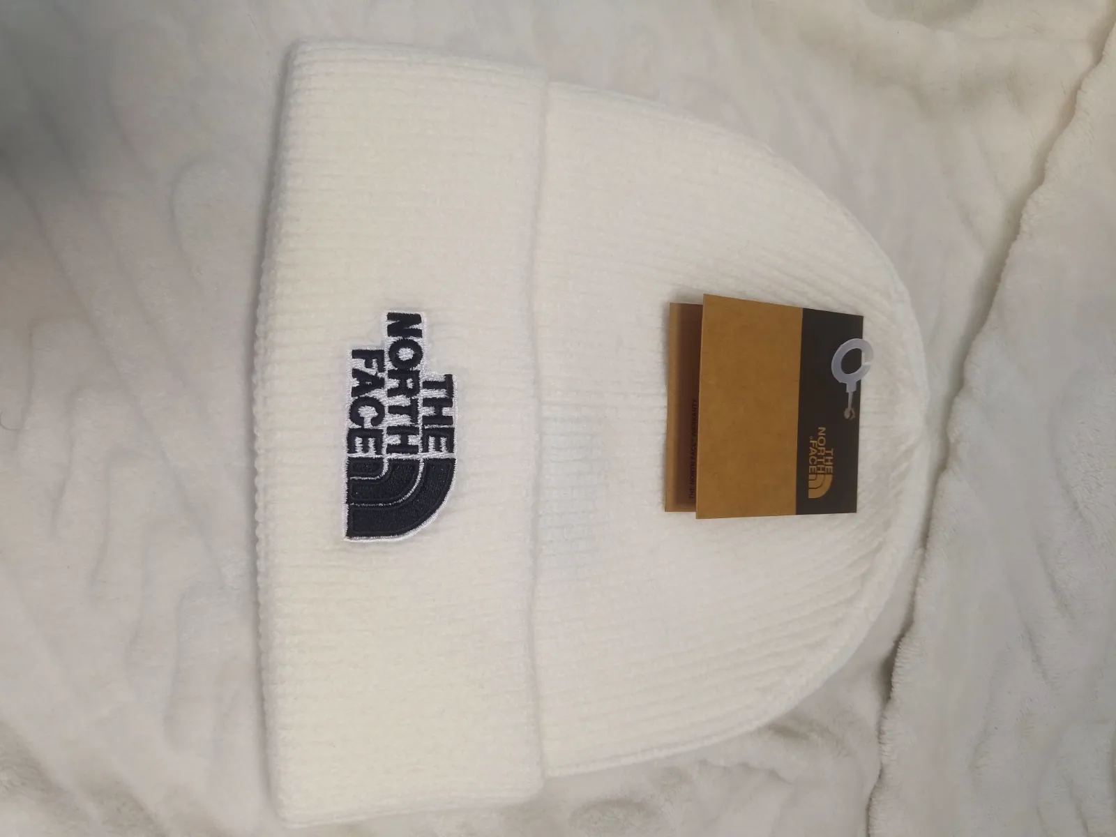 Bonnet blanc The North Face avec étiquette – The North Face – taille Taille unique 2