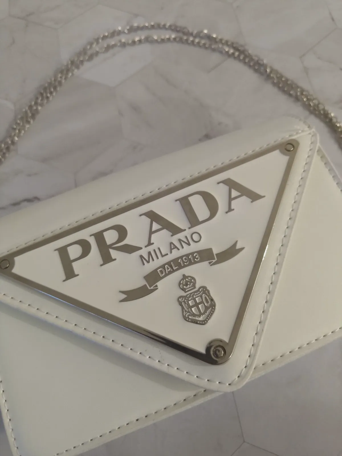 Sac bandoulière Prada blanc à chaîne – Prada – taille Taille unique 3