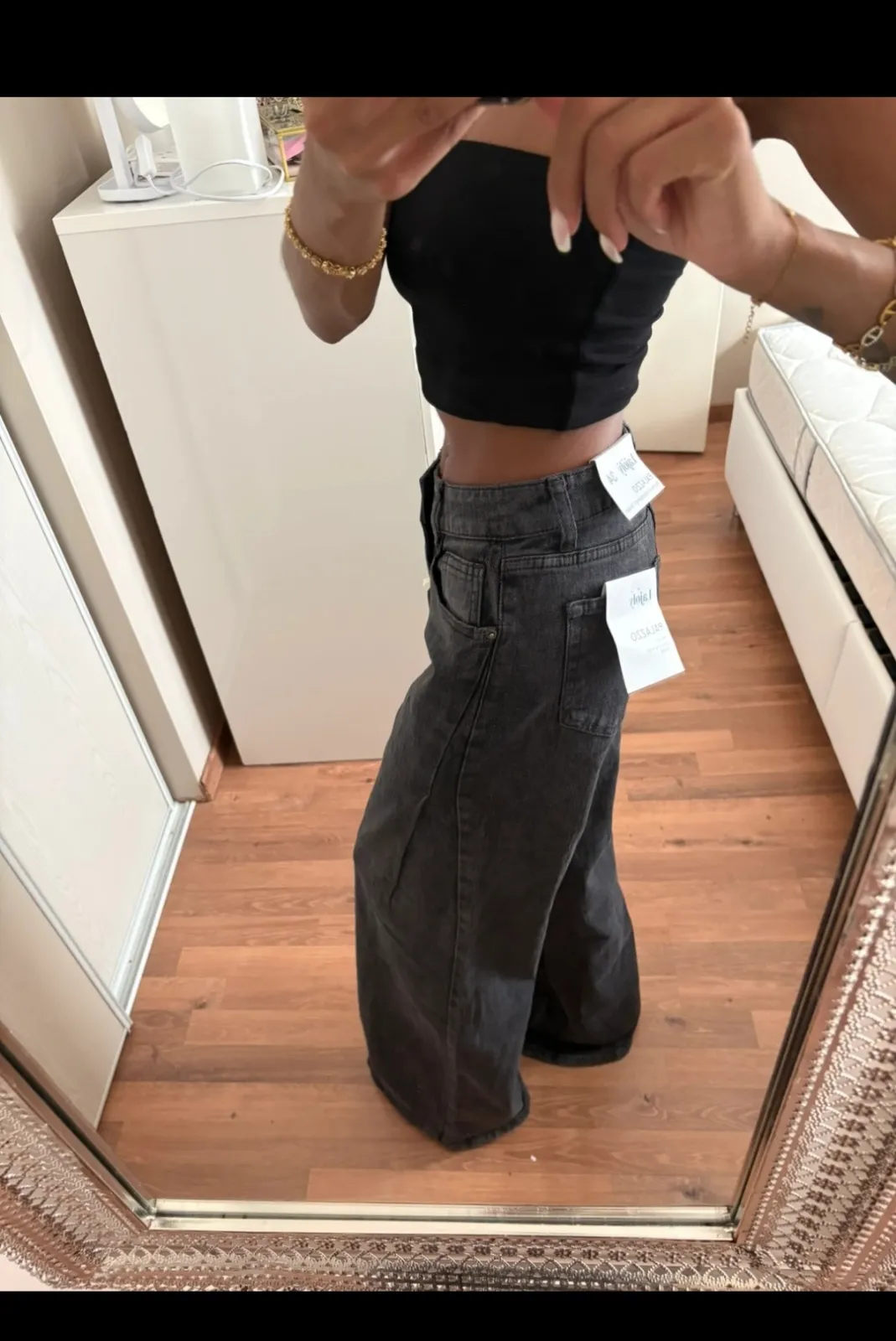 Jean noir taille haute jambes larges 3
