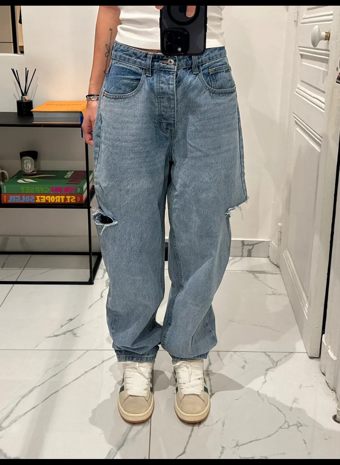 Jean bleu déchiré taille haute loose